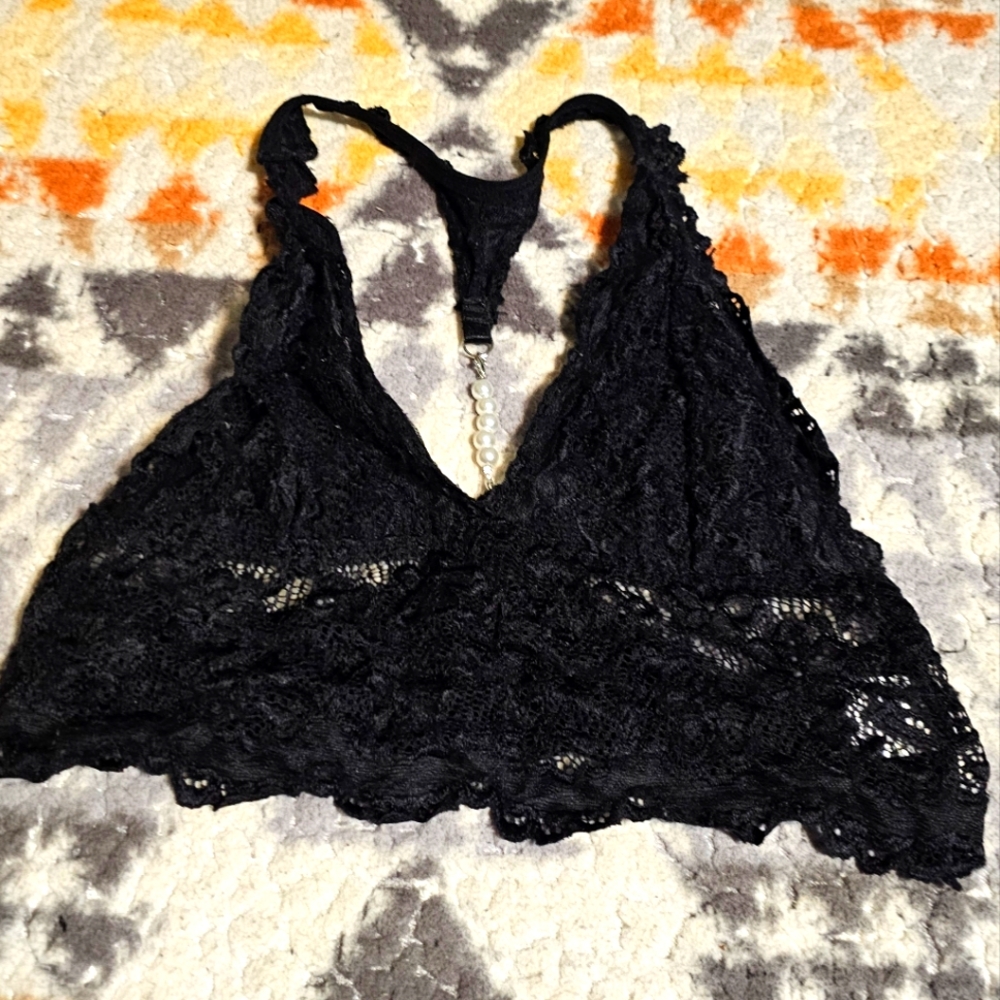 Black Lace Bralette! Size Medium!